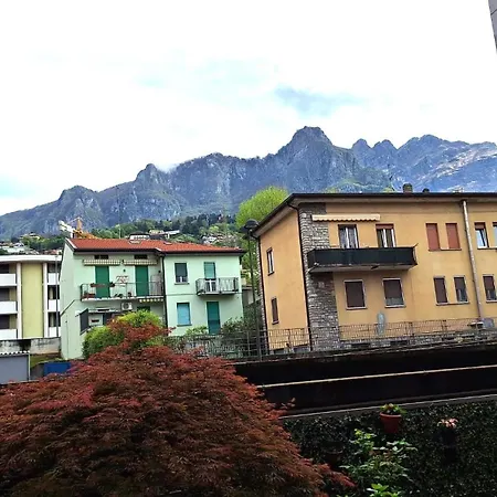 Tra E Monti